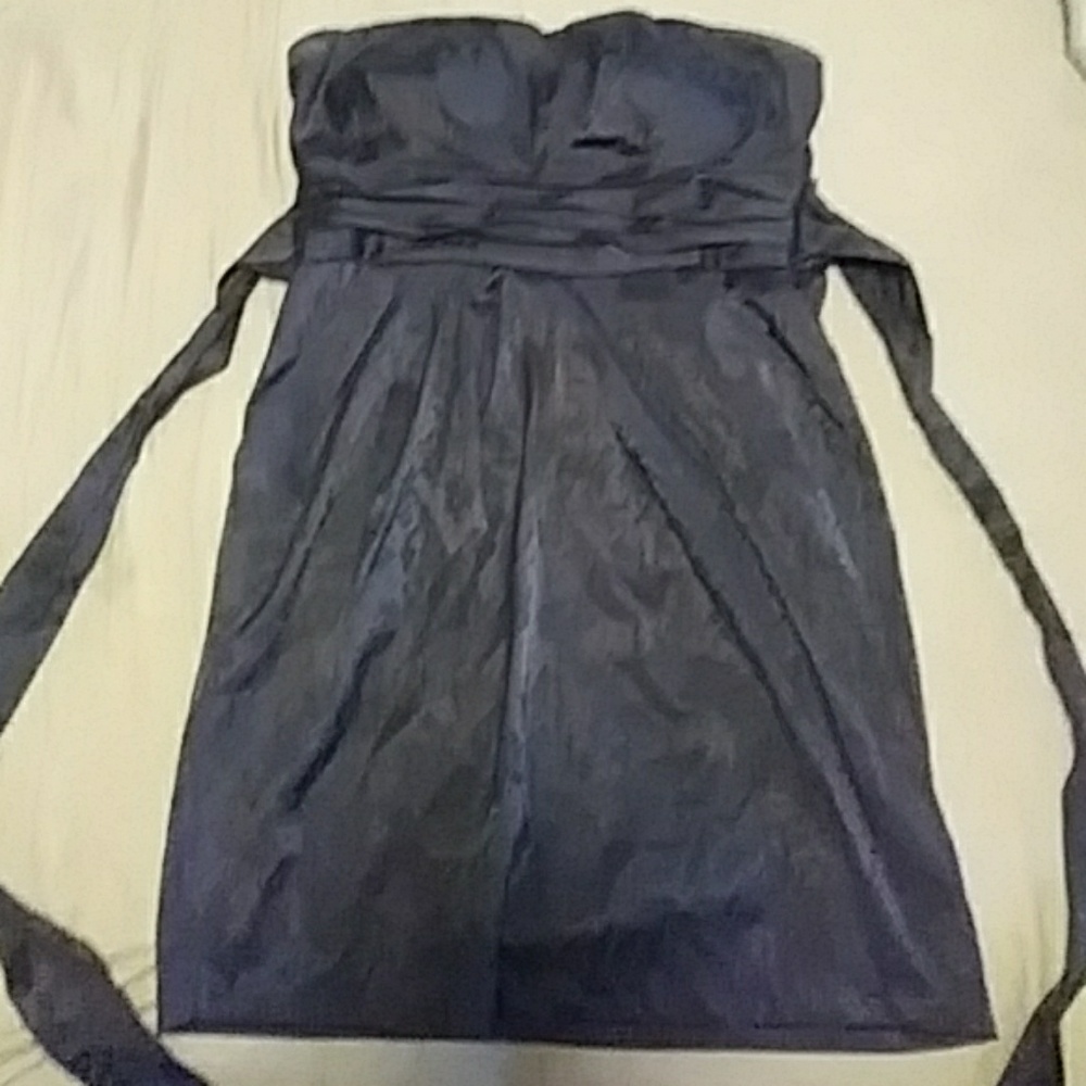 Snap little black dress with pockets